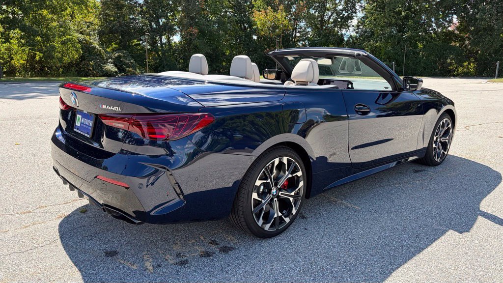Certified 2027 BMW 440i xDrive Convertible w/ Premium Package AWD/4WD image 5