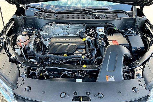Used 2024 Chevrolet Trax LT w/ Driver Confidence Package FWD image 28