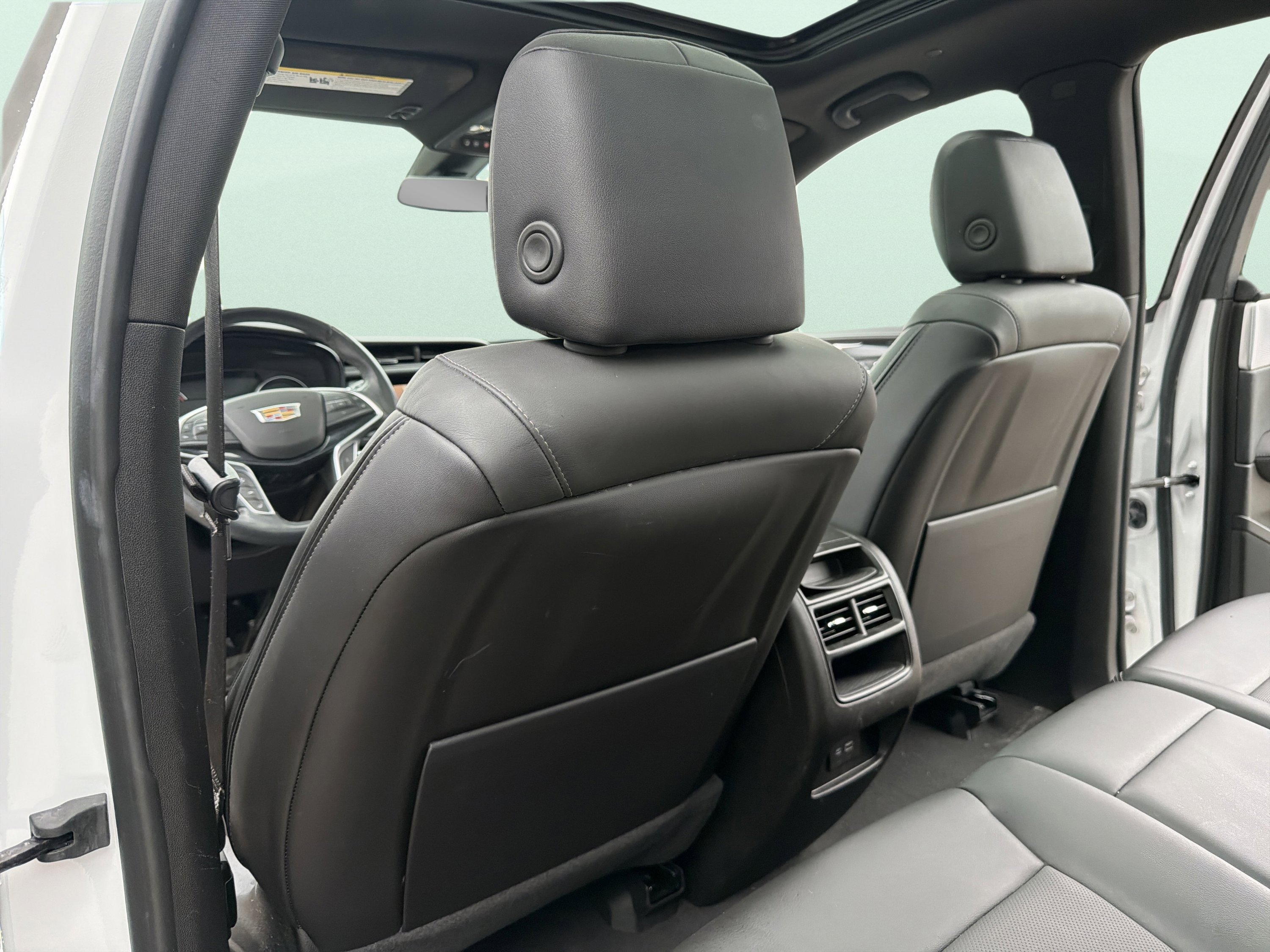 Used 2024 Cadillac XT5 Premium Luxury image 28