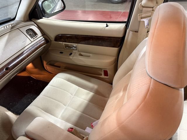 Used 2006 Mercury Grand Marquis GS RWD image 16
