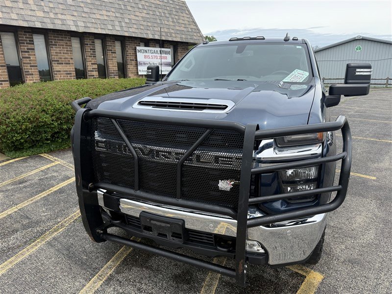 Used 2021 Chevrolet Silverado 3500 LT w/ All Star Edition AWD/4WD image 2