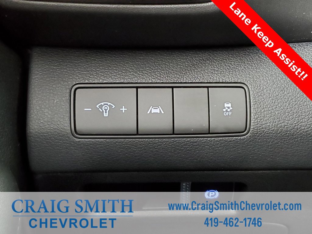 Used 2023 Hyundai Santa Fe SE image 8