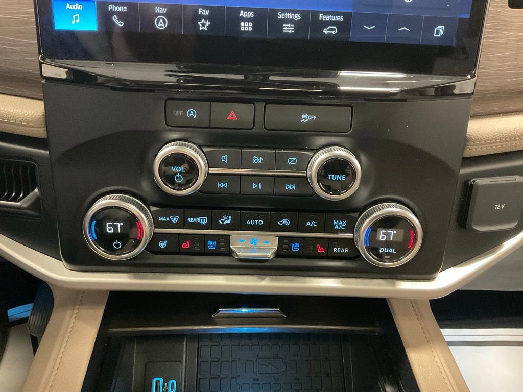 Used 2024 Ford Expedition Max Limited image 15