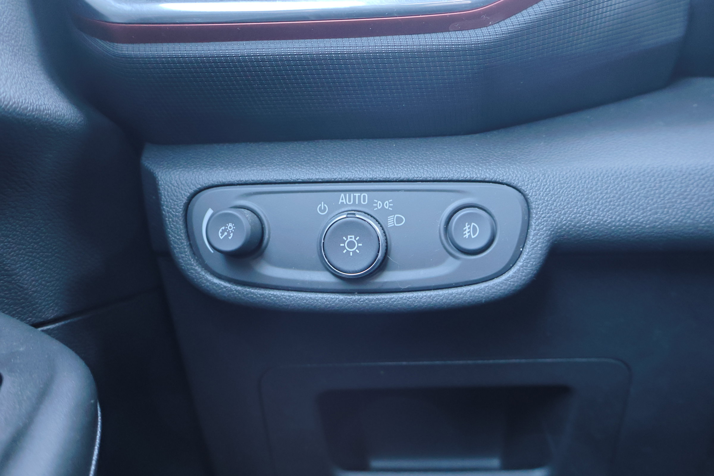 Used 2022 Chevrolet TrailBlazer RS w/ Sun and Liftgate Package image 30