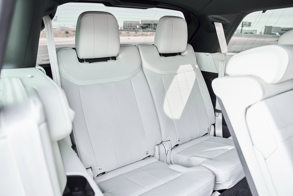 Used 2024 Land Rover Range Rover Long Wheelbase SE image 51