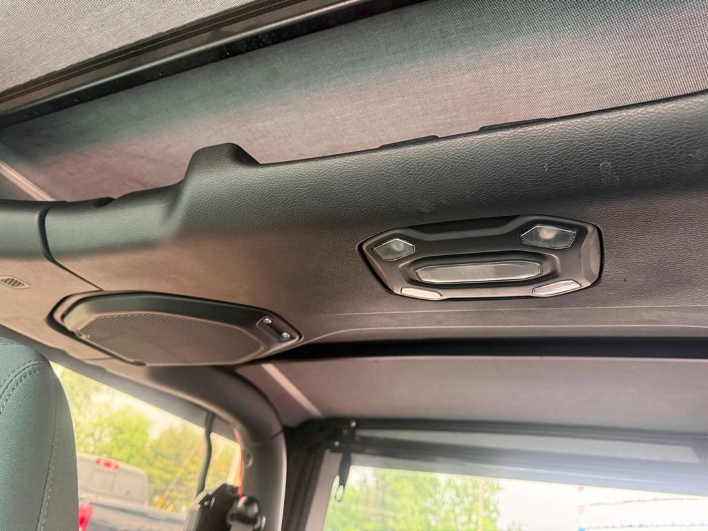 Used 2019 Jeep Wrangler Sport AWD/4WD image 26