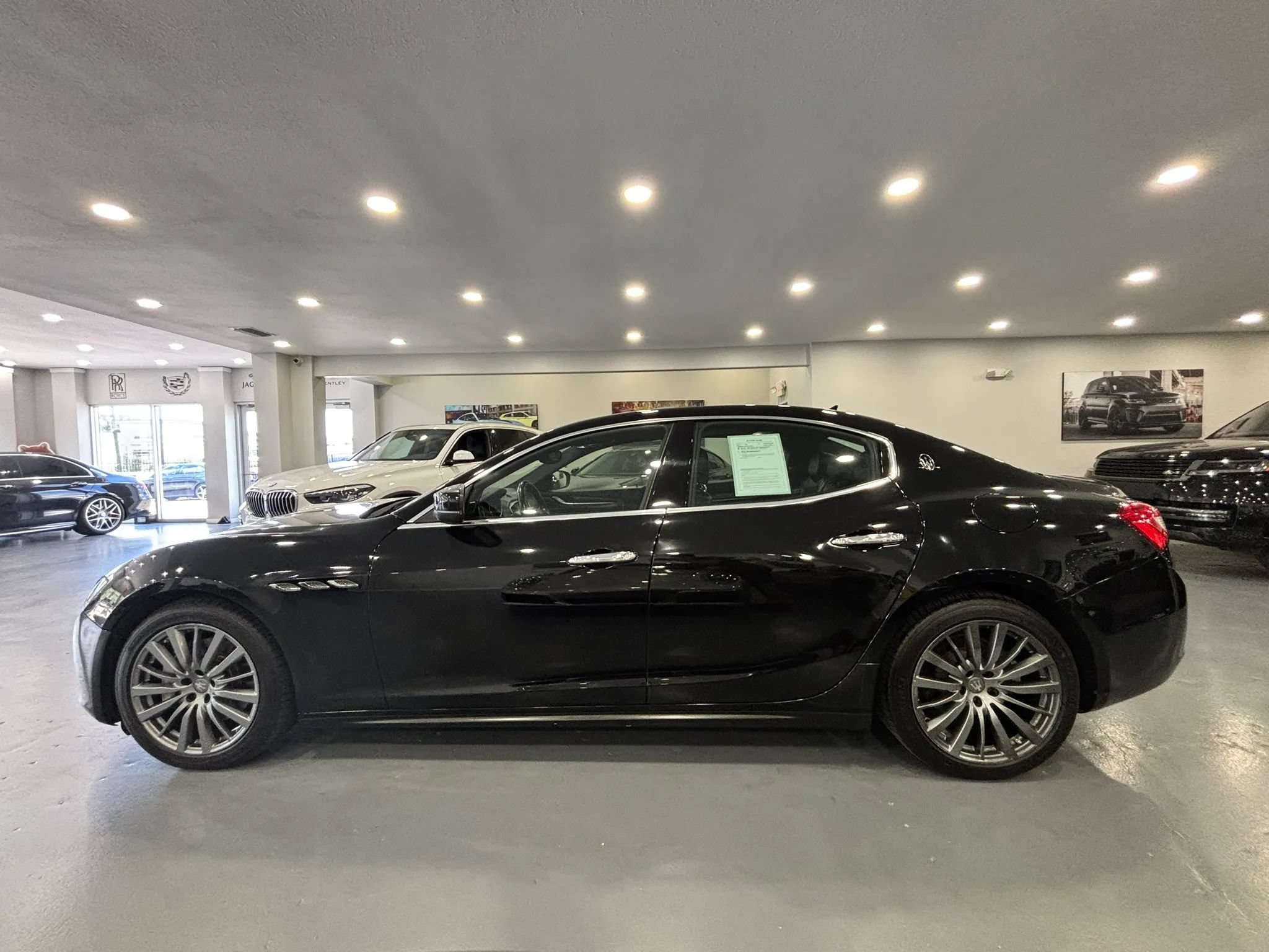 Used 2017 Maserati Ghibli RWD image 4