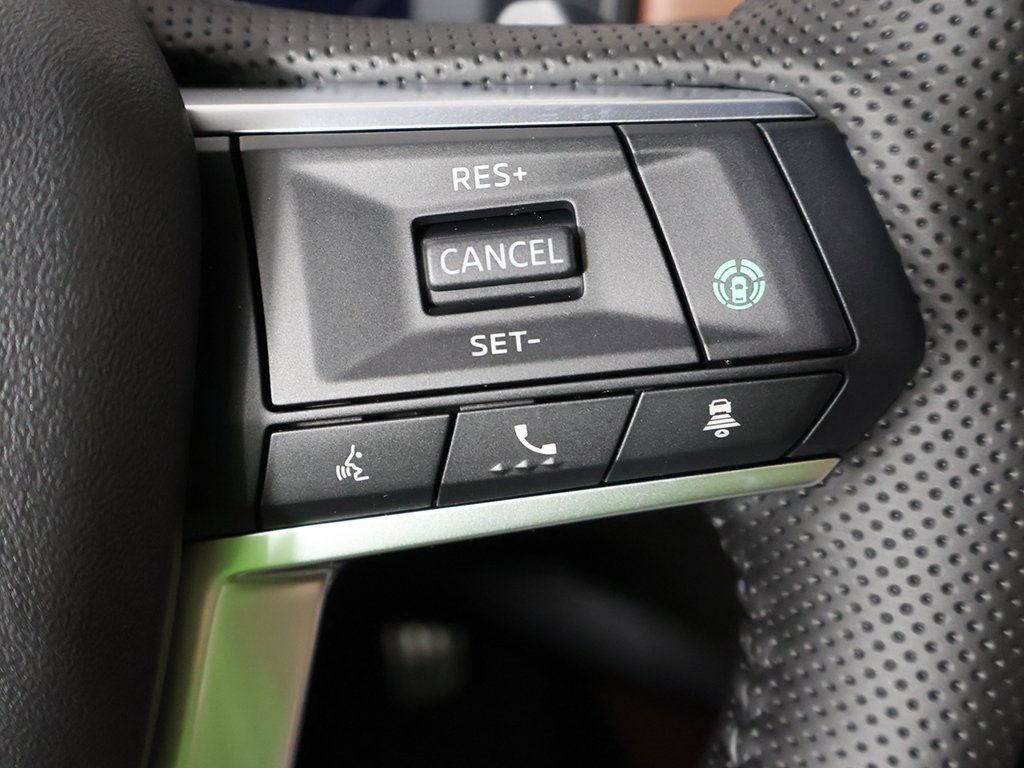New 2025 Mitsubishi Outlander SEL image 50
