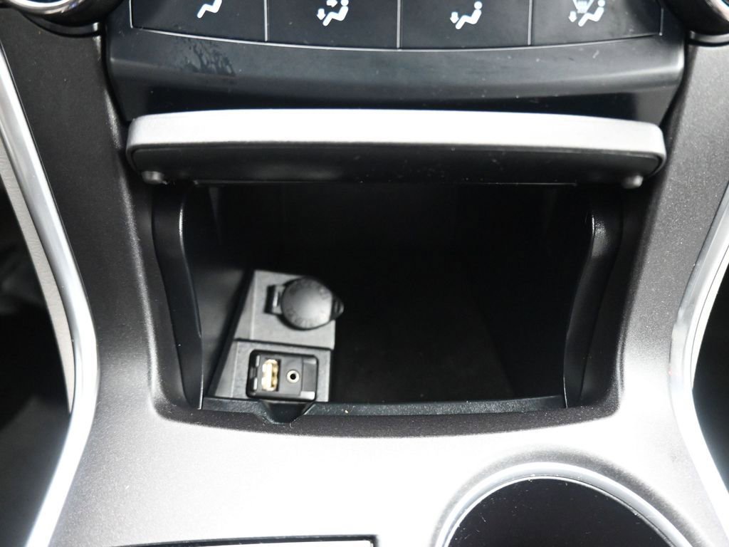 Used 2017 Toyota Camry LE image 19