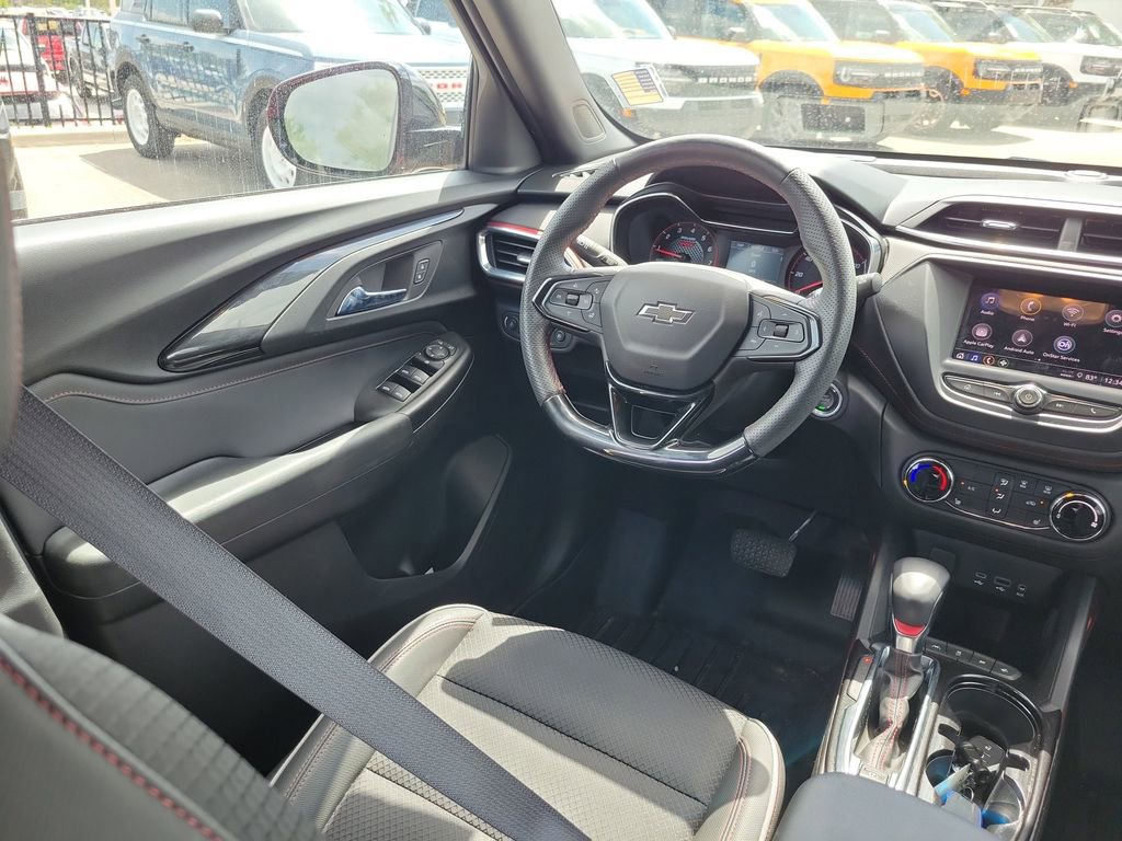 Used 2022 Chevrolet TrailBlazer RS image 13