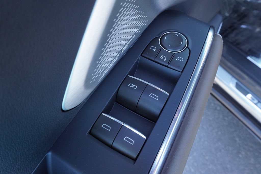 New 2026 GMC Acadia Denali Ultimate FWD image 17