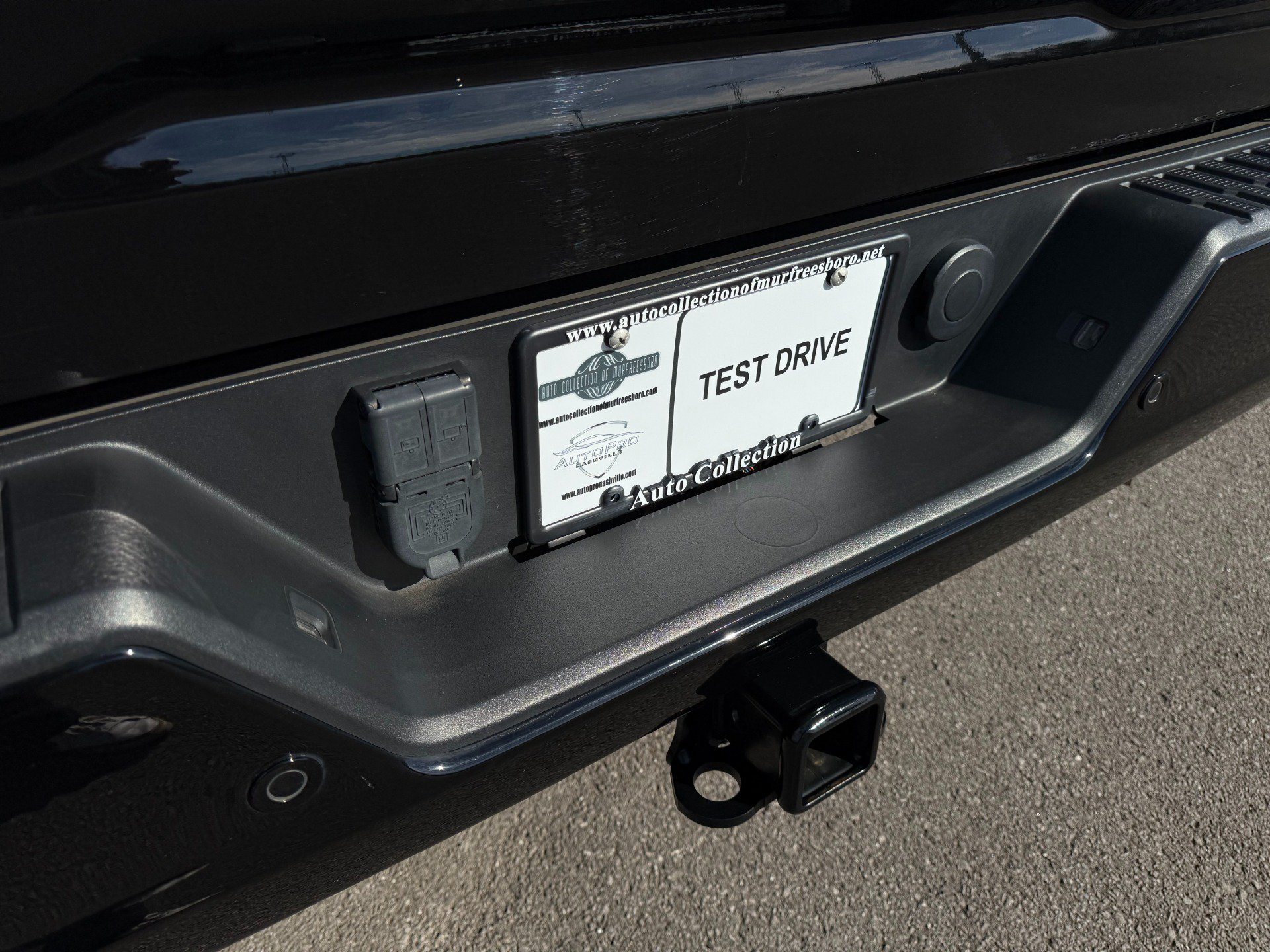Used 2023 Chevrolet Silverado 2500 High Country w/ Z71 Off-Road Package AWD/4WD image 12