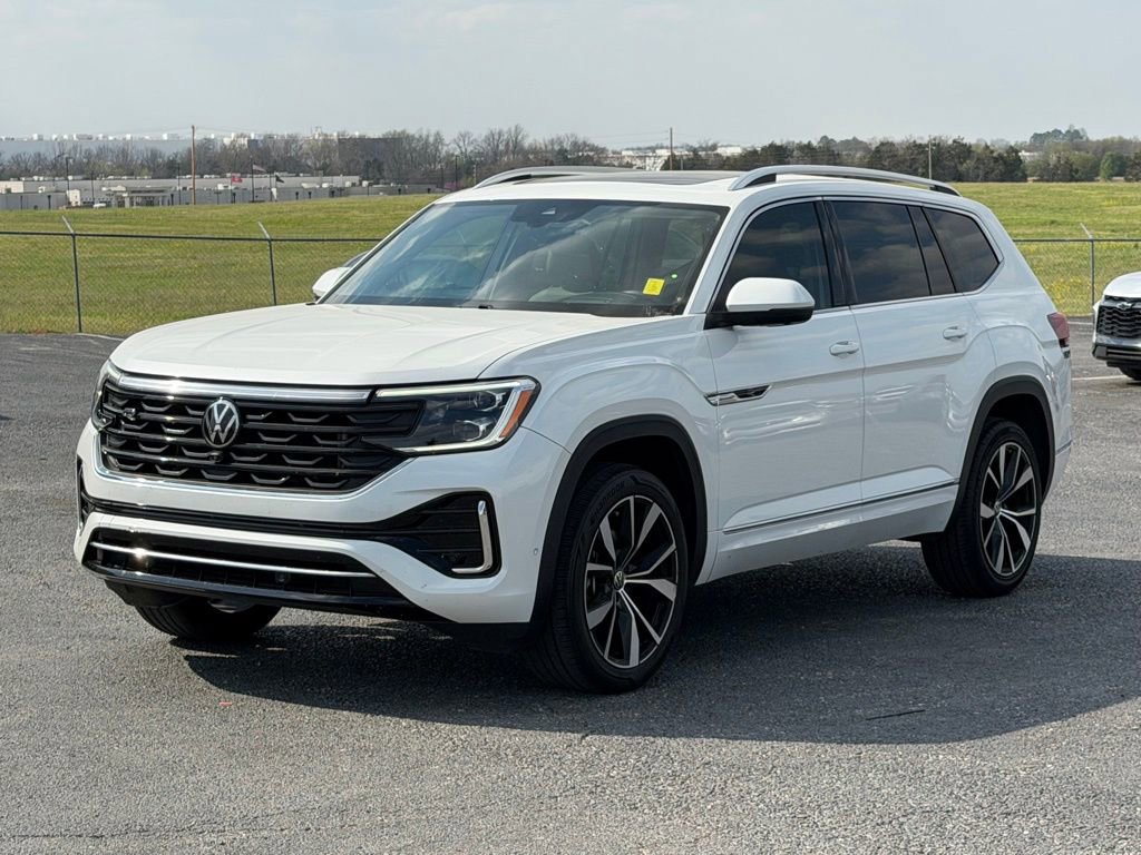 Used 2024 Volkswagen Atlas SEL Premium R-Line image 9