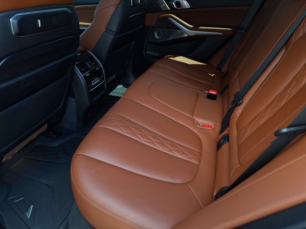 Used 2024 BMW X5 M60i w/ Executive Package AWD/4WD image 12