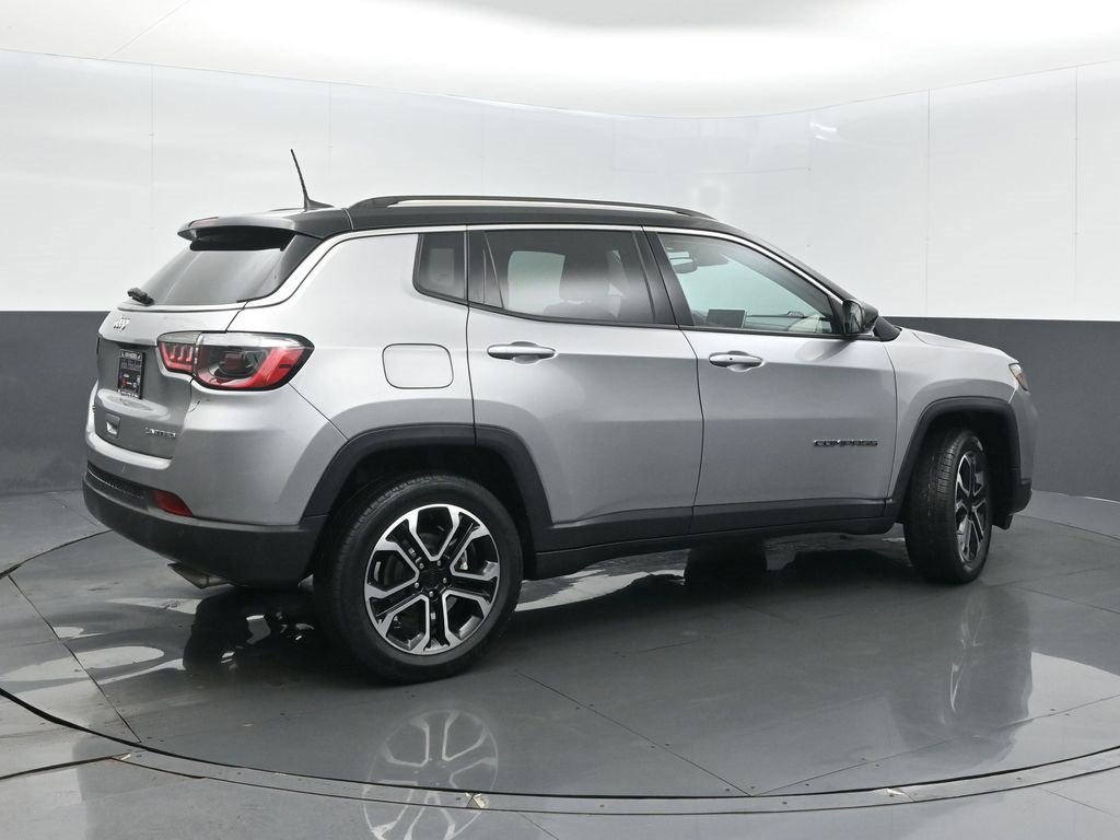 Used 2022 Jeep Compass Limited image 7