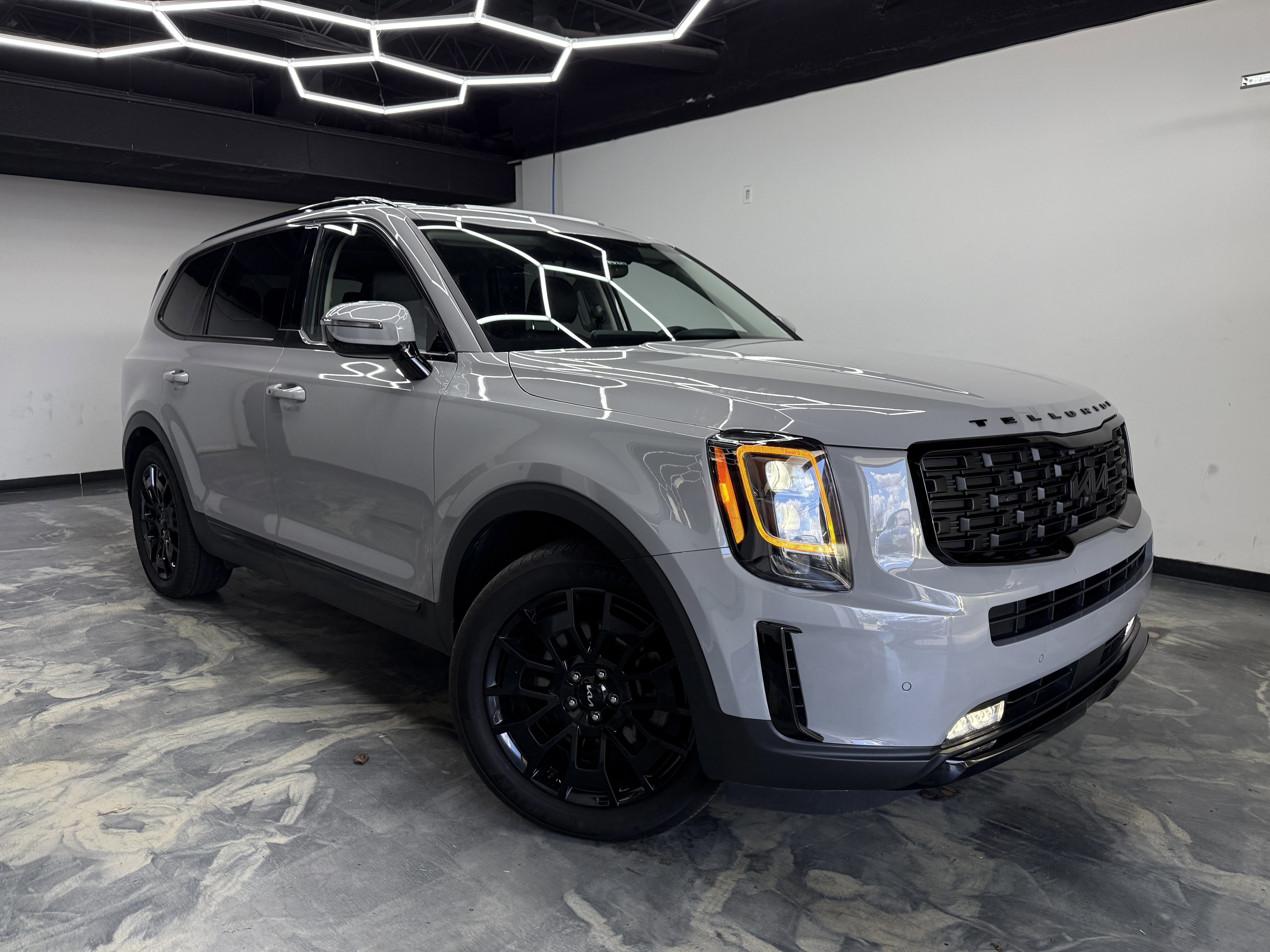 Used 2022 Kia Telluride SX image 6