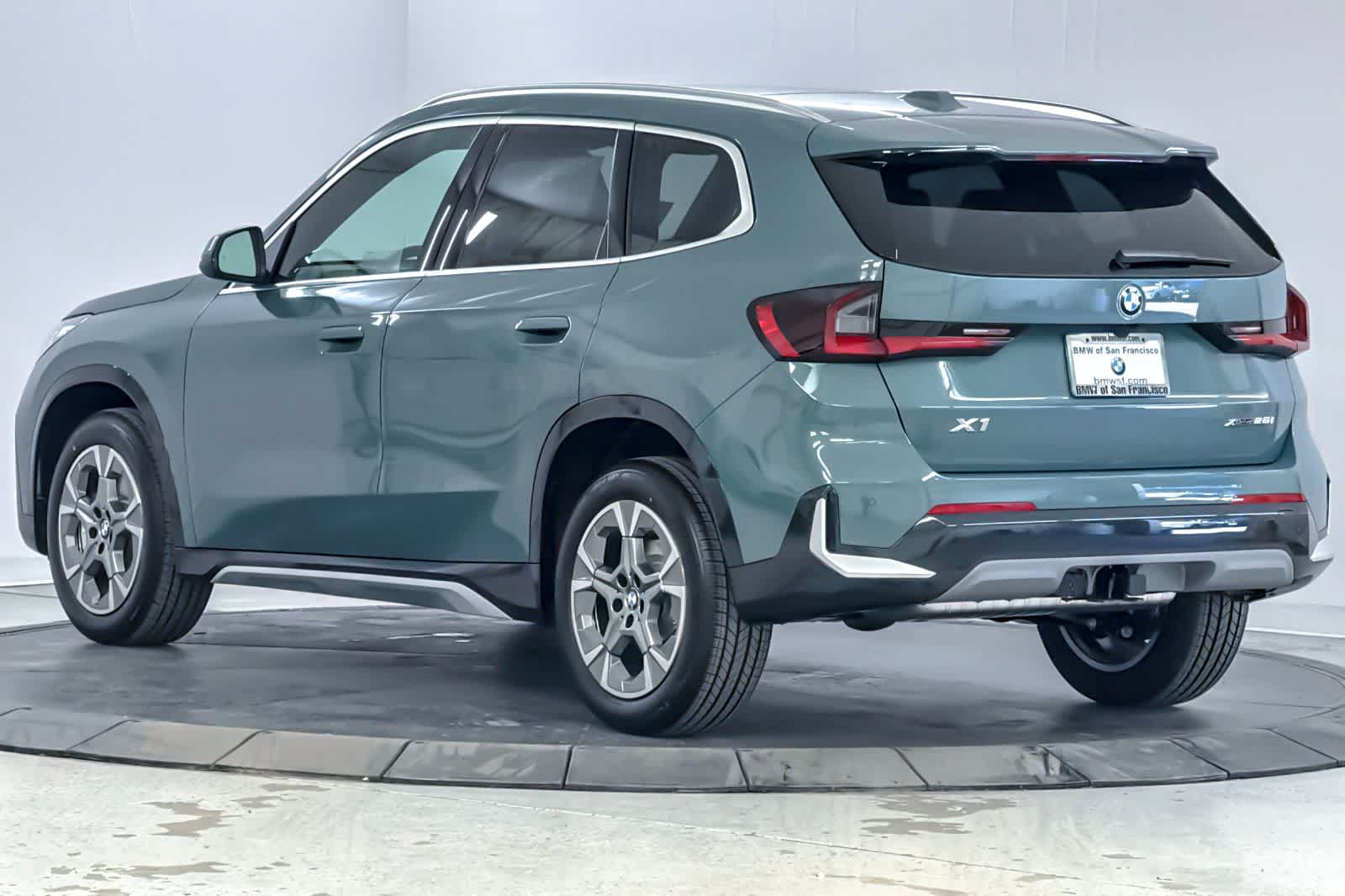 New 2026 BMW X1 xDrive28i w/ Convenience Package AWD/4WD image 6