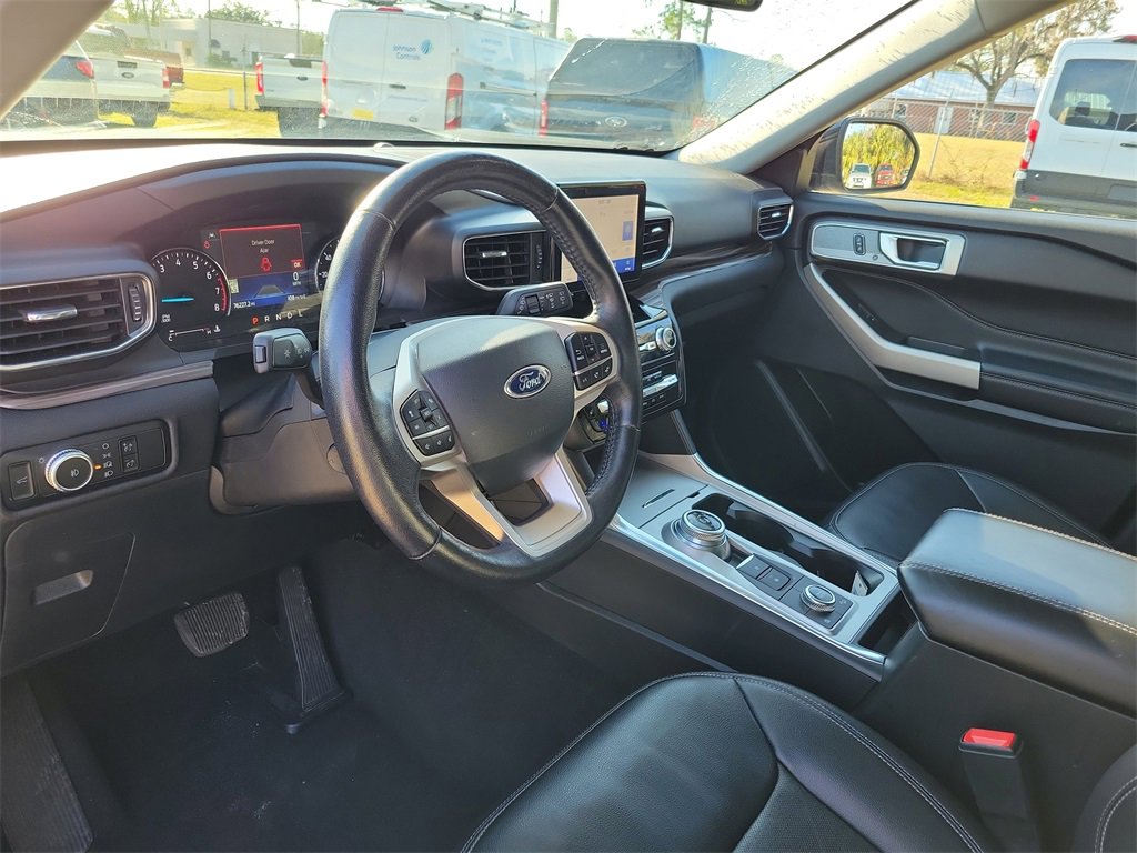 Used 2023 Ford Explorer Limited w/ Equipment Group 301A image 14