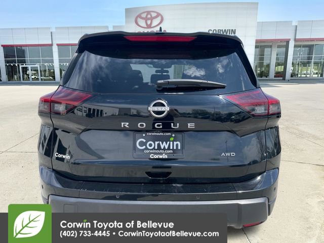 Used 2024 Nissan Rogue S AWD/4WD image 4
