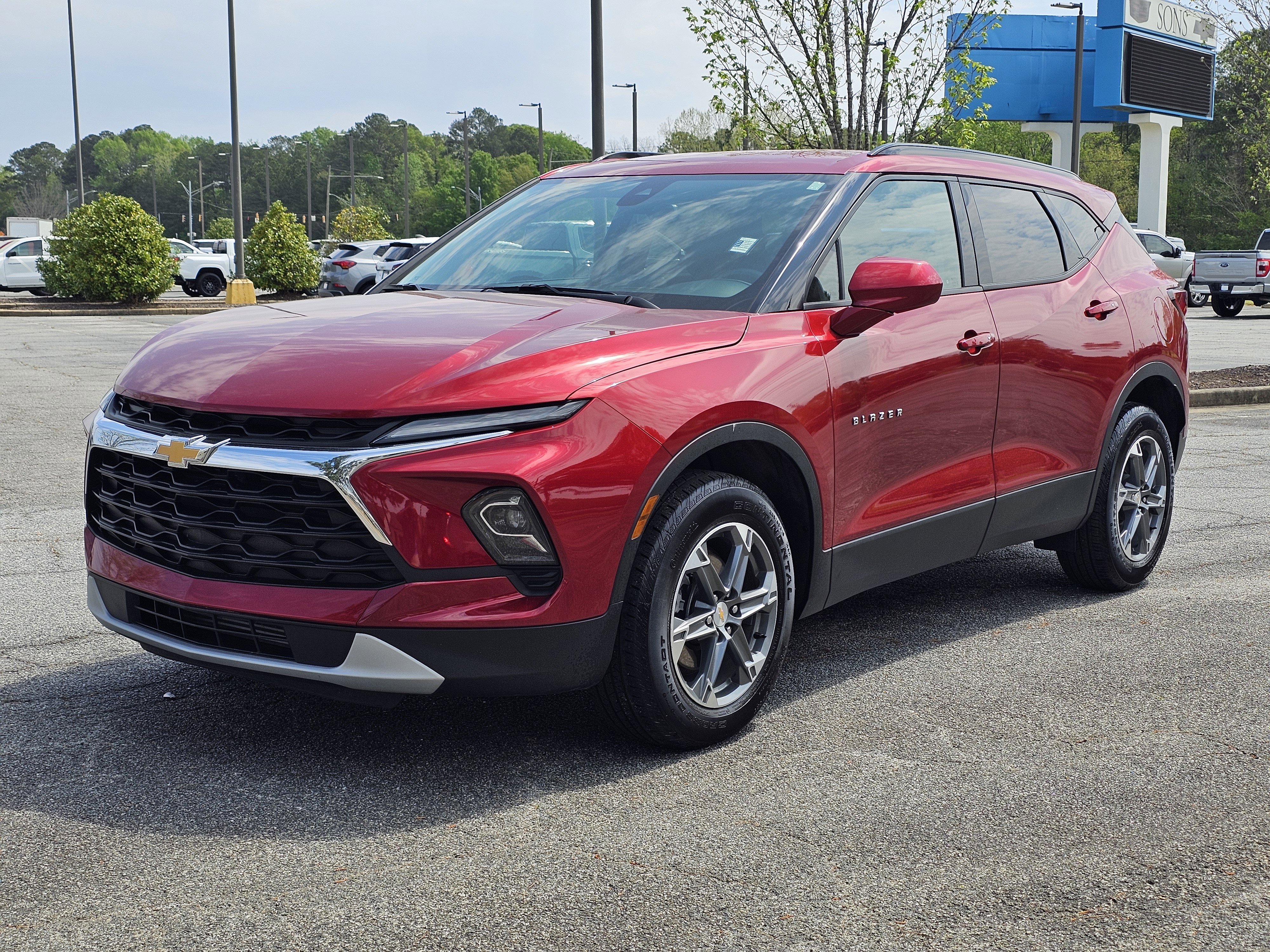Used 2024 Chevrolet Blazer LT w/ Convenience Package image 2