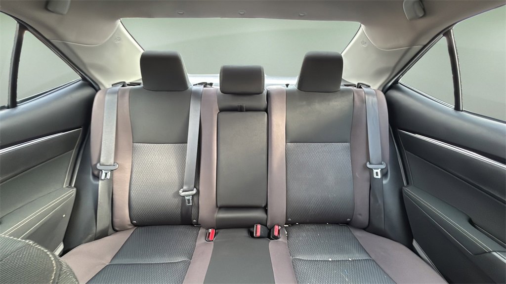 Used 2019 Toyota Corolla LE image 11