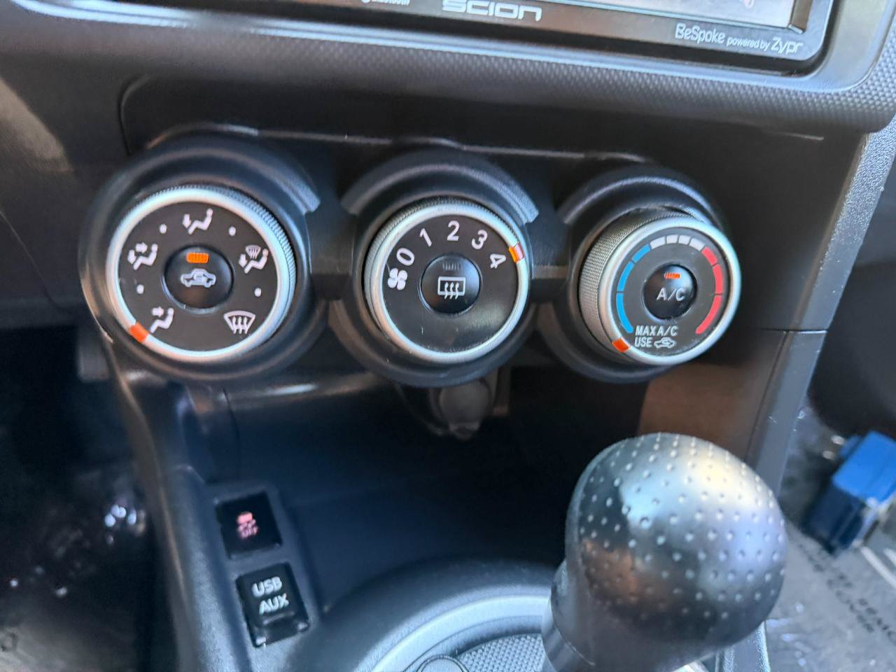 Used 2013 Scion tC FWD image 30