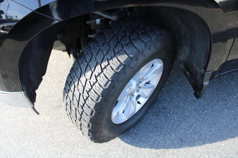 Used 2022 Chevrolet Silverado 1500 LT image 19