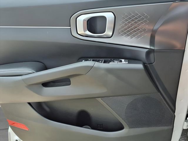 New 2025 Kia Sorento EX w/ EX Panoramic Sunroof Package image 17