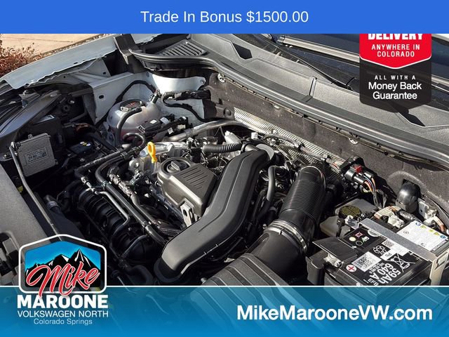 Certified 2025 Volkswagen Taos SEL image 14