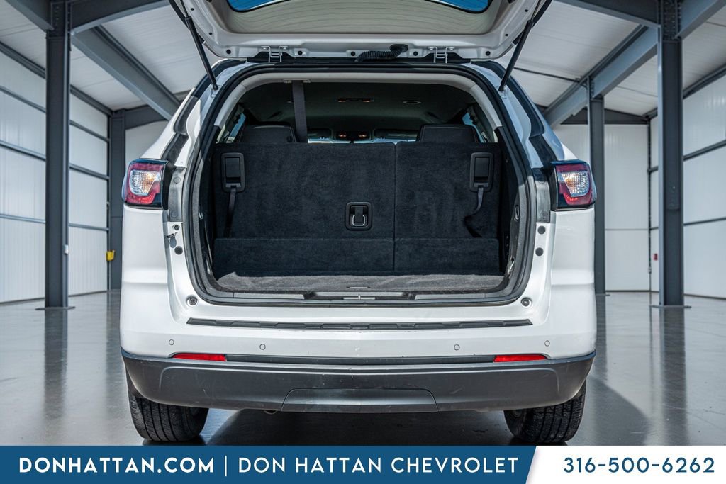 Used 2017 Chevrolet Traverse LT w/ Style and Technology Package image 30