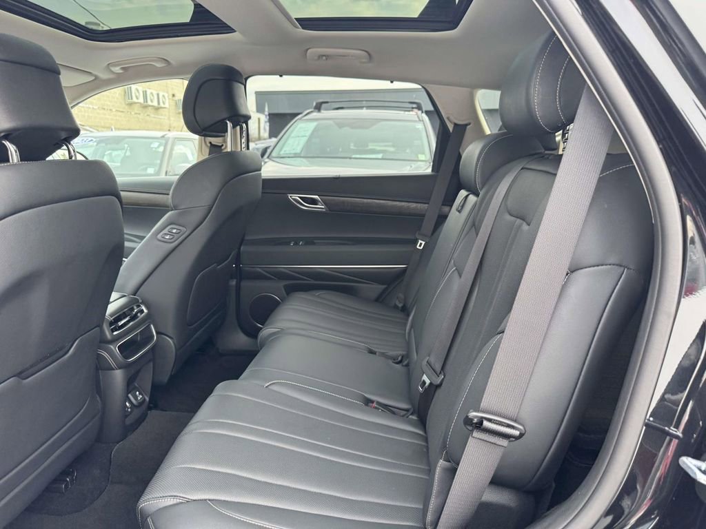 Certified 2023 Genesis GV80 3.5T image 11