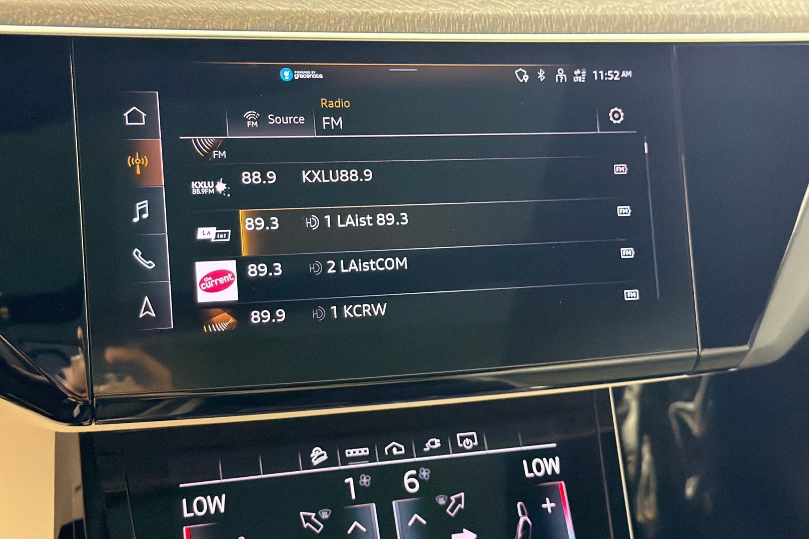 Used 2024 Audi Q8 e-tron Premium Plus w/ Premium Plus Package AWD/4WD image 17