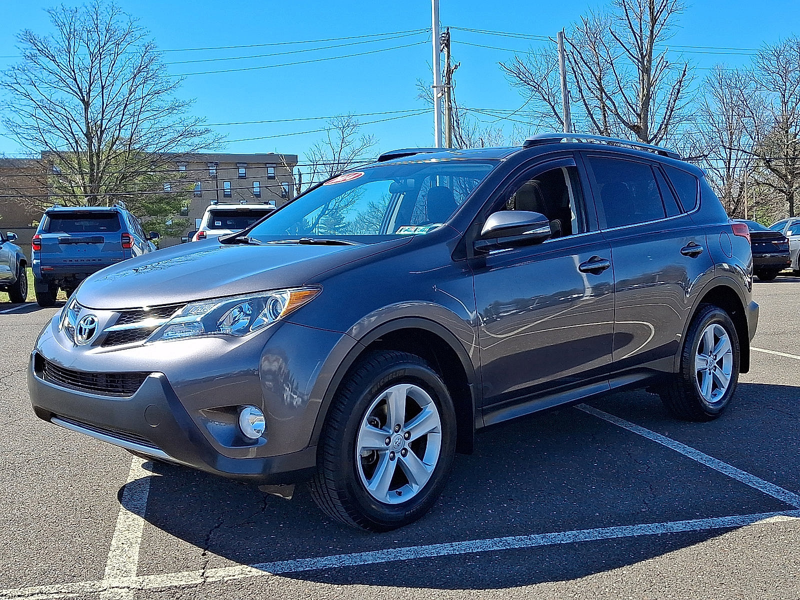 Used 2014 Toyota RAV4 XLE image 3