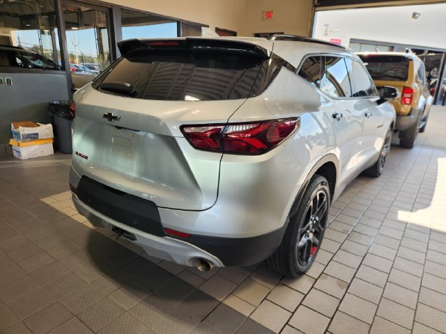 Used 2022 Chevrolet Blazer LT w/ Redline Edition FWD image 6