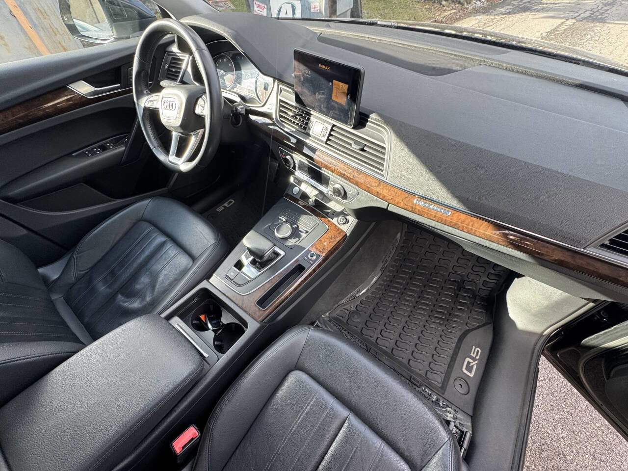 Used 2020 Audi Q5 2.0T Premium w/ Convenience Package image 24