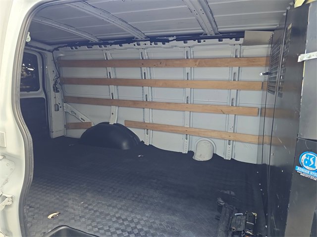 Certified 2022 GMC Savana 2500 w/ Driver Convenience Package image 12