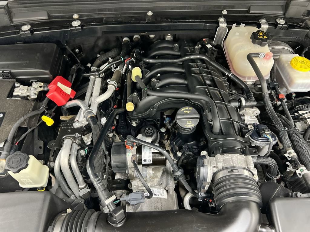 Used 2022 Jeep Wrangler Unlimited Sport AWD/4WD image 25