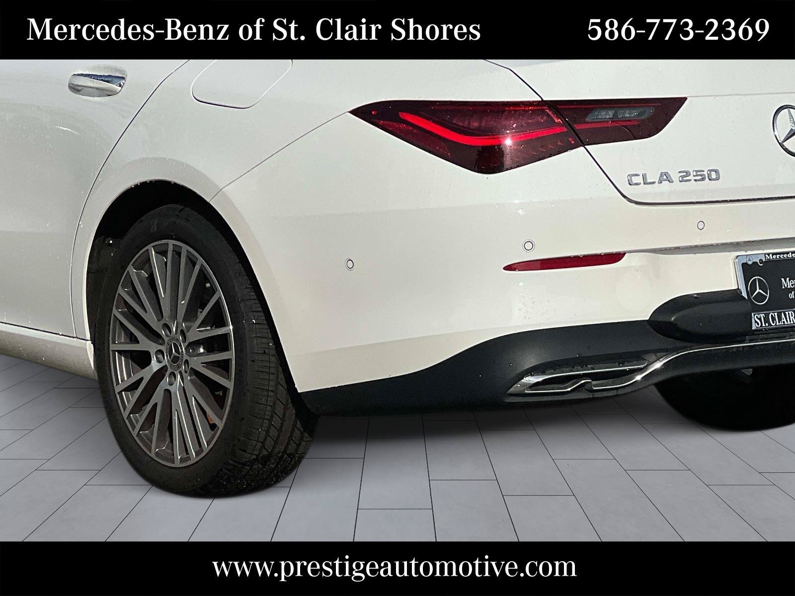 Used 2025 Mercedes-Benz CLA 250 4MATIC image 4
