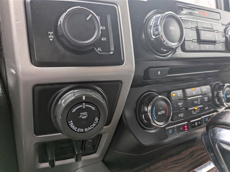 Used 2016 Ford F150 Lariat w/ Max Trailer Tow Package image 26