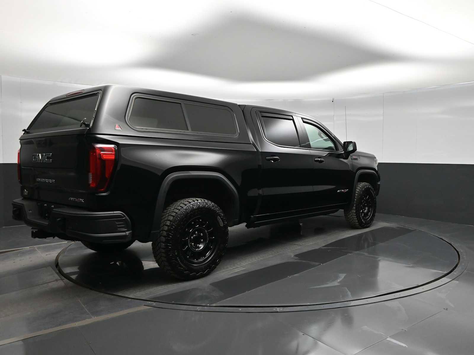 Used 2023 GMC Sierra 1500 AT4X w/ AT4X AEV Edition AWD/4WD image 7