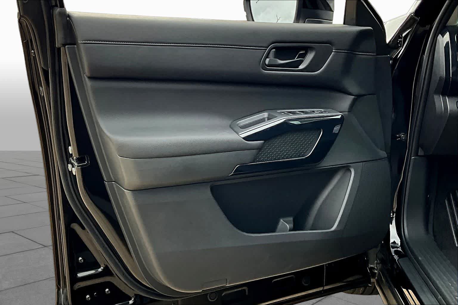 New 2026 Nissan Pathfinder SV FWD image 16
