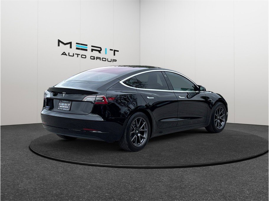 Used 2018 Tesla Model 3 Mid Range image 9