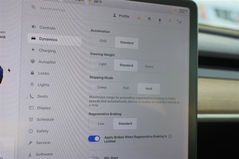 Used 2017 Tesla Model 3 Long Range image 16