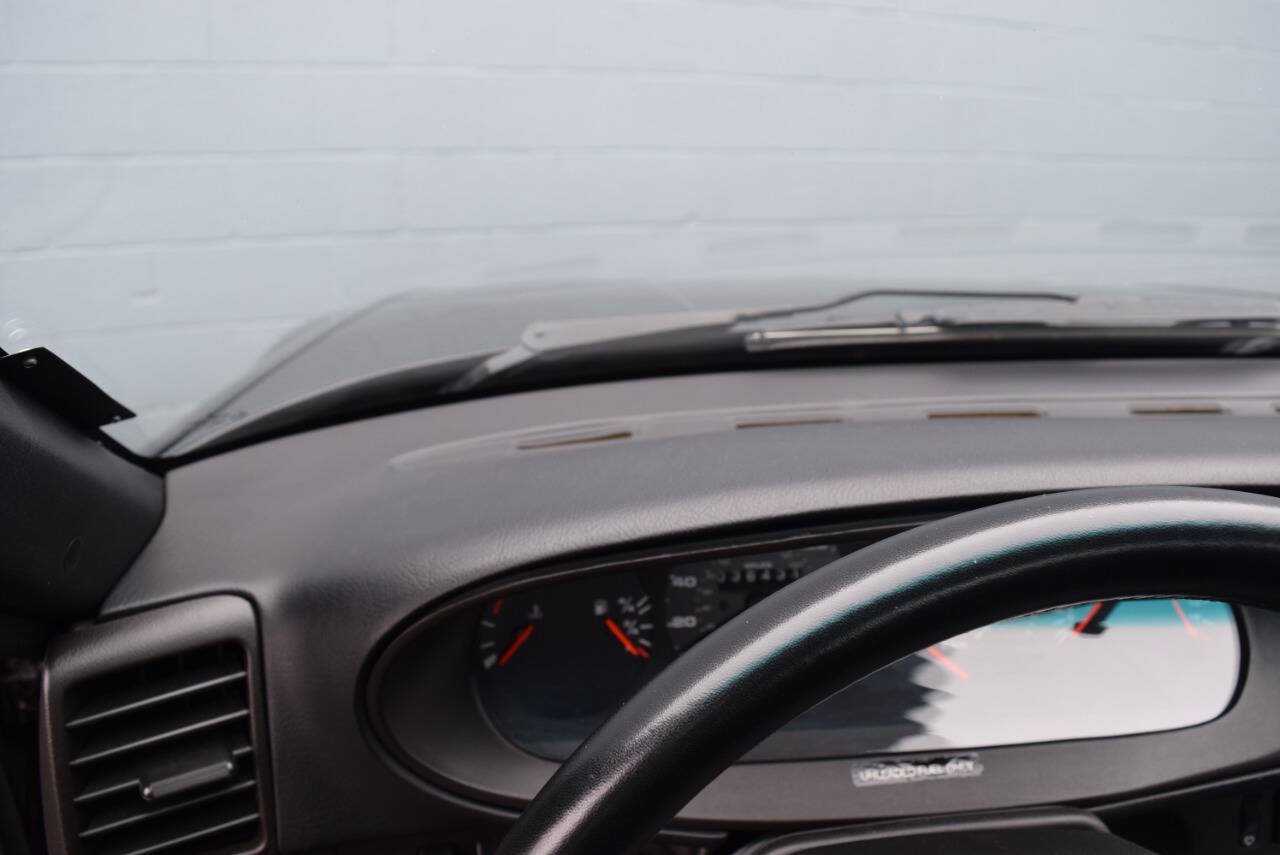 Used 1988 Porsche 944 Turbo Coupe RWD image 40
