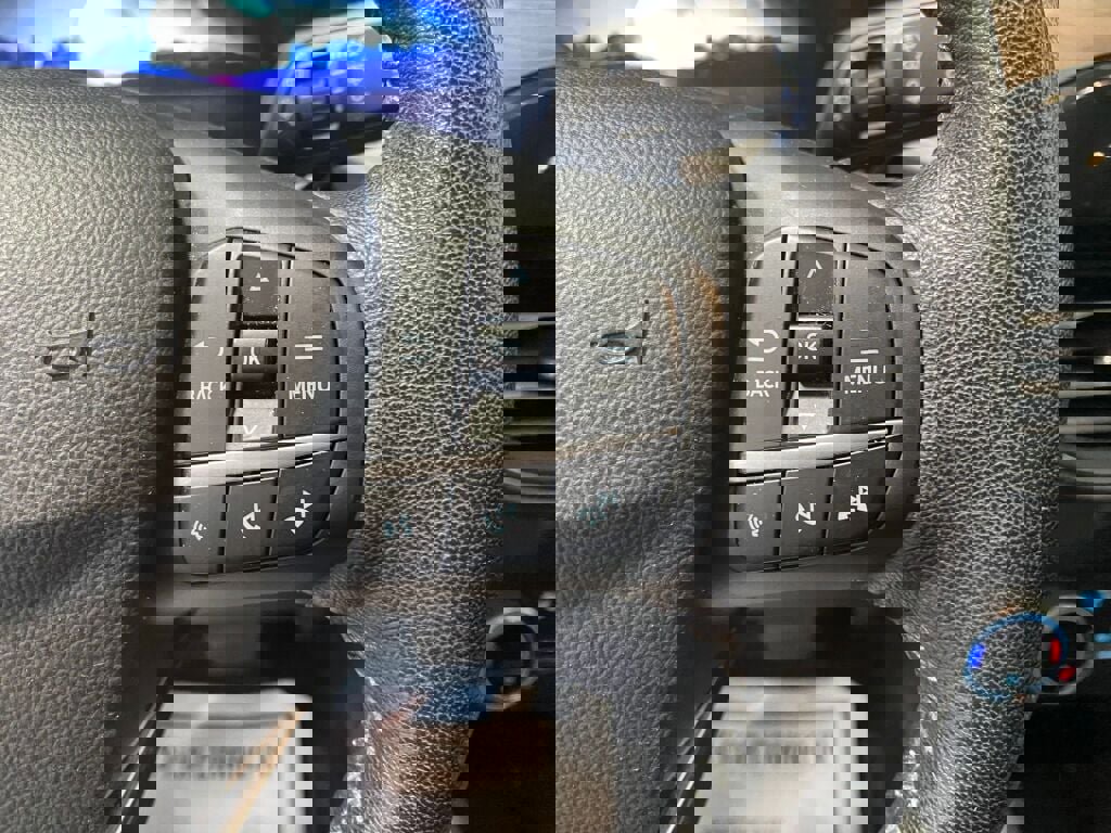 Used 2020 Ford Escape Titanium image 12