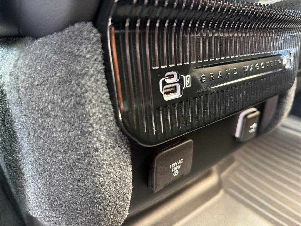 Used 2024 Jeep Grand Wagoneer Series II w/ Quick Order Packagew 28T image 36