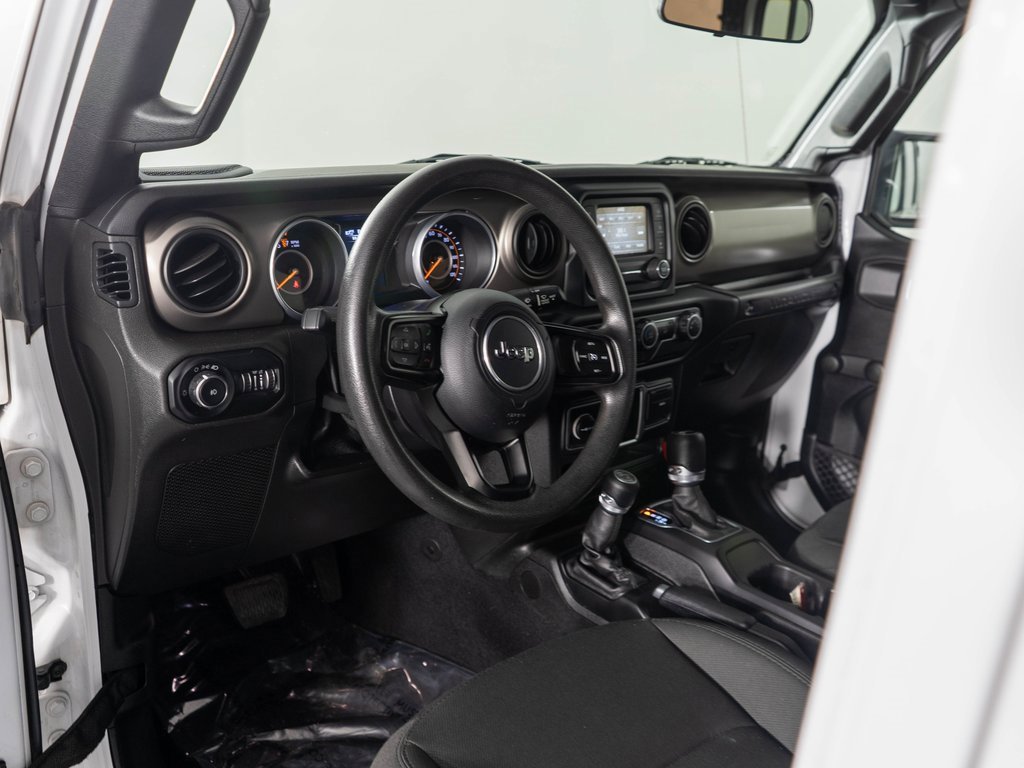 Used 2018 Jeep Wrangler Unlimited Sport image 13