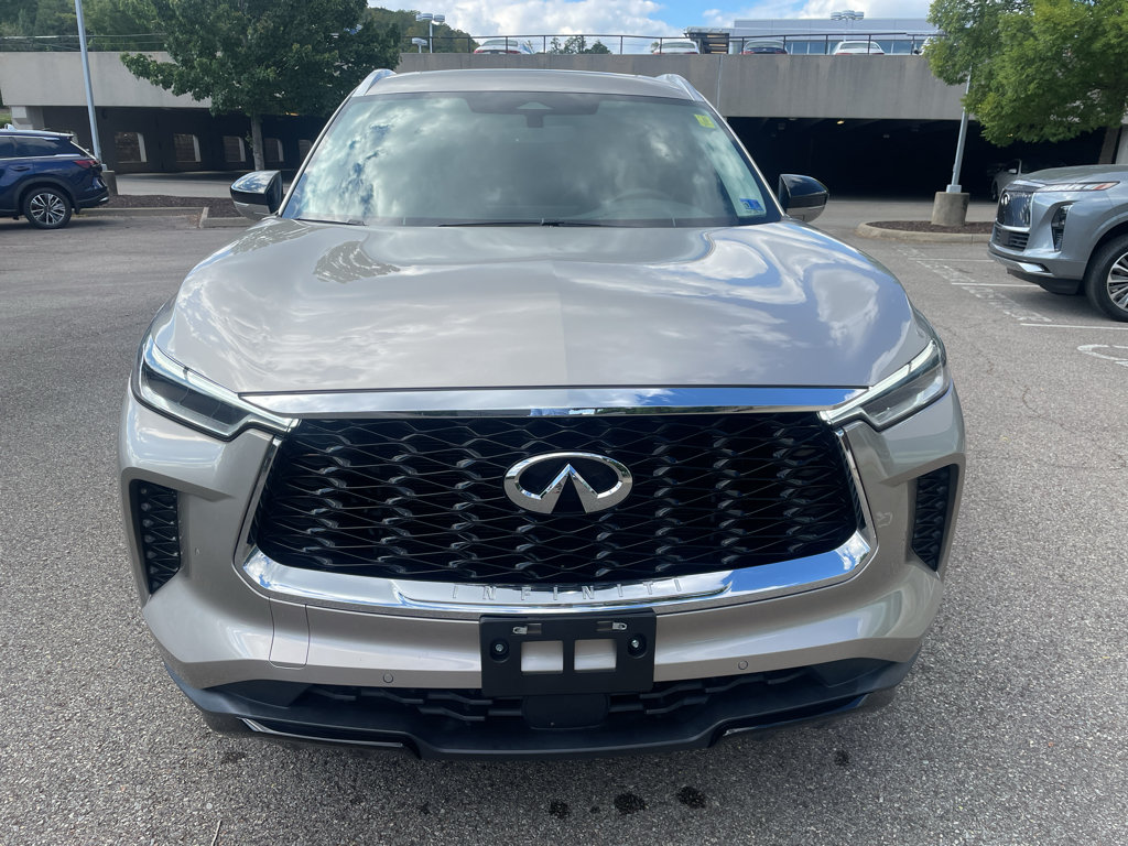 Used 2023 INFINITI QX60 Luxe w/ Cargo Package AWD/4WD image 8