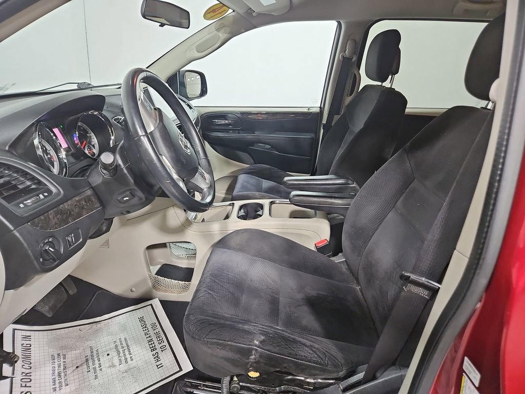 Used 2014 Dodge Grand Caravan SXT FWD image 9