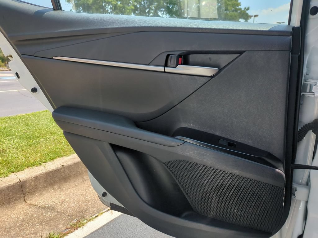 Used 2025 Toyota Camry LE FWD image 27
